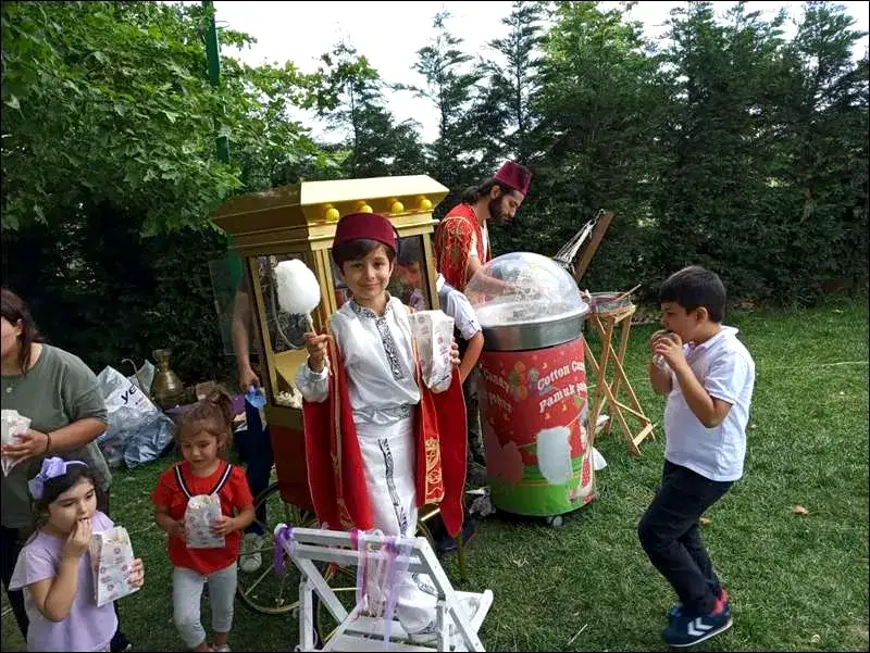 Sokak Satıcıları Kiralama