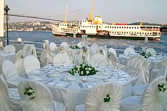 Masa Sandalye Süsleme