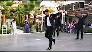 Profesyonel zeybek ekibi ile sizlerde düğünlerinize anlam katabilirsiniz.. Gelin damat çiftimize özel zeybek eğitimi verilir.. İstanbul ASIR zeybek ekibi 0553 241 40 67 arayınız..