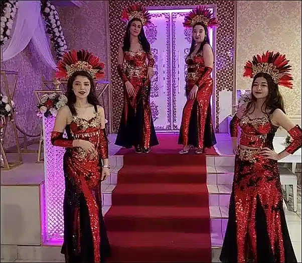 Uygun Beyaz Nedime Dans Kıyafeti